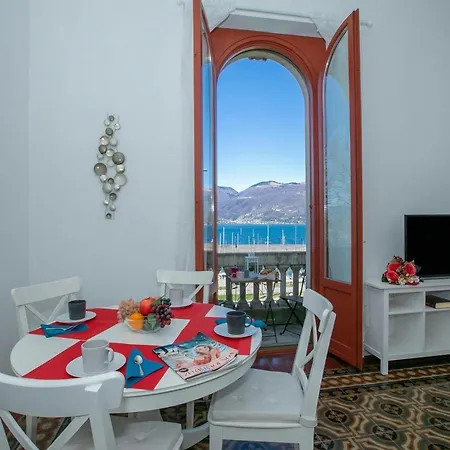 Residenza Gardenia View Center - Happy דירה *